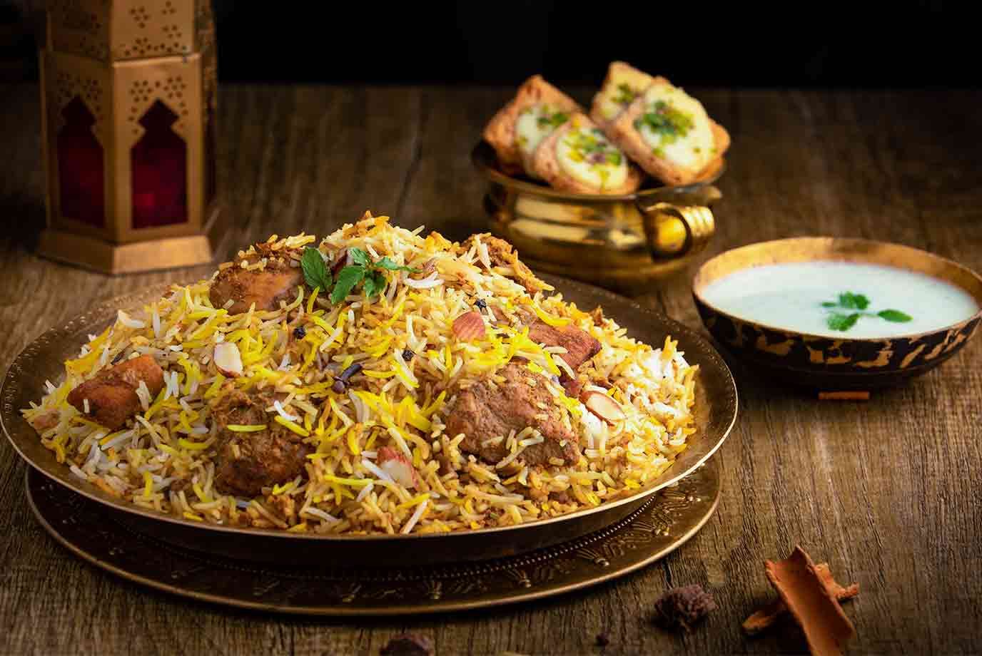 Order Lazeez Bhuna Murgh Biryani Classic Chicken Biryani Boneless