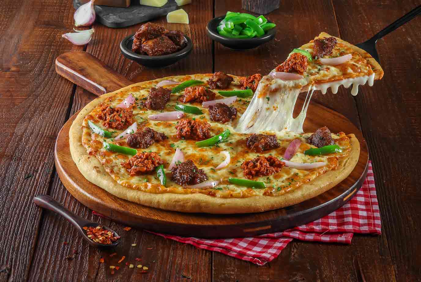 Order Mutton Overload Cheese Burst Pizza Medium From Ovenstory On Eatsure