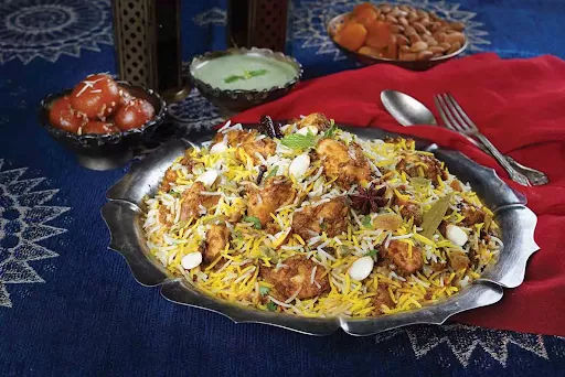 Order Lazeez Murgh Bhuna Biryani Boneless Kilo From Behrouz Biryani On Eatsure