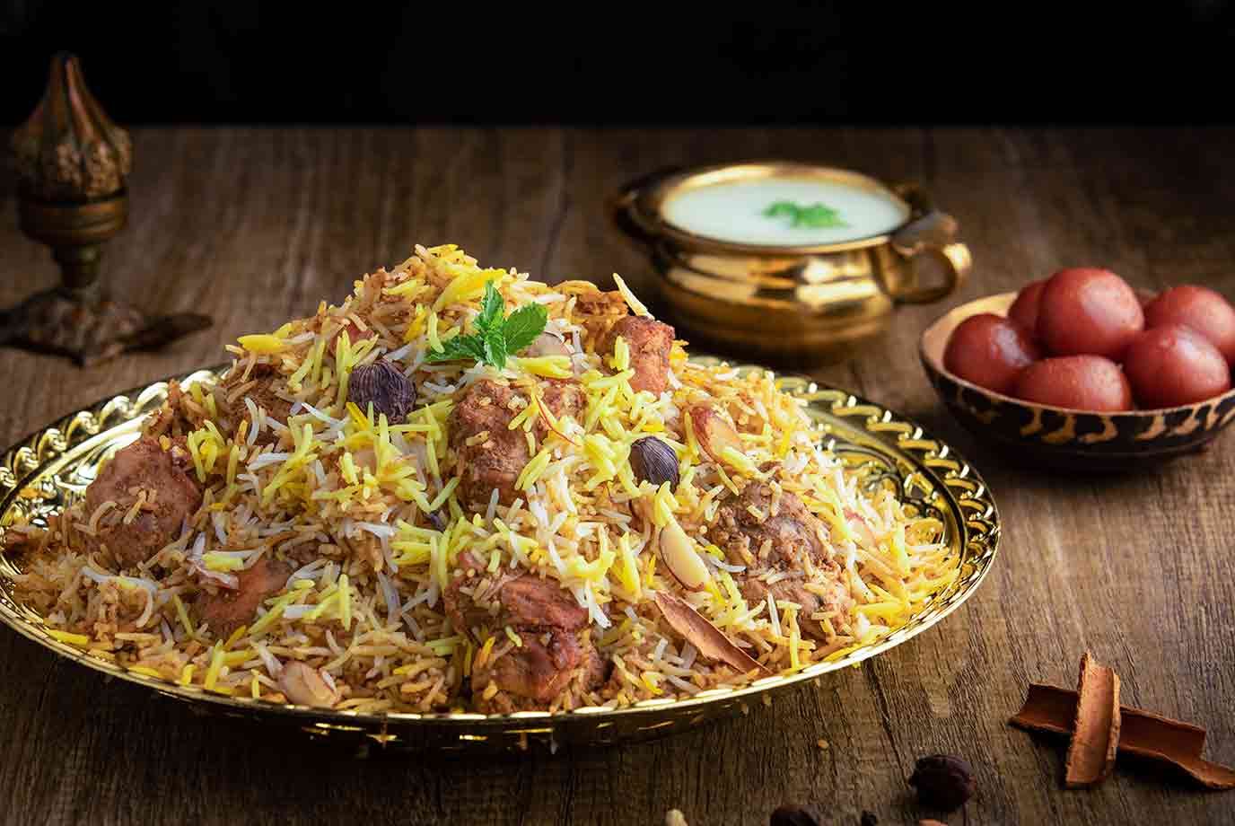 Order Lazeez Bhuna Murgh Classic Chicken Biryani Boneless Serves