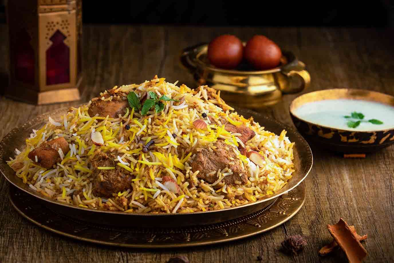 Order Lazeez Bhuna Murgh Classic Chicken Biryani Boneless Serves 2 3