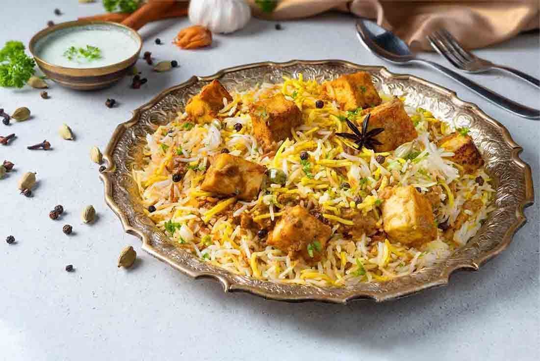 Order Paneer Awadhi Biryani Serves 1 online from Behrouz Biryani