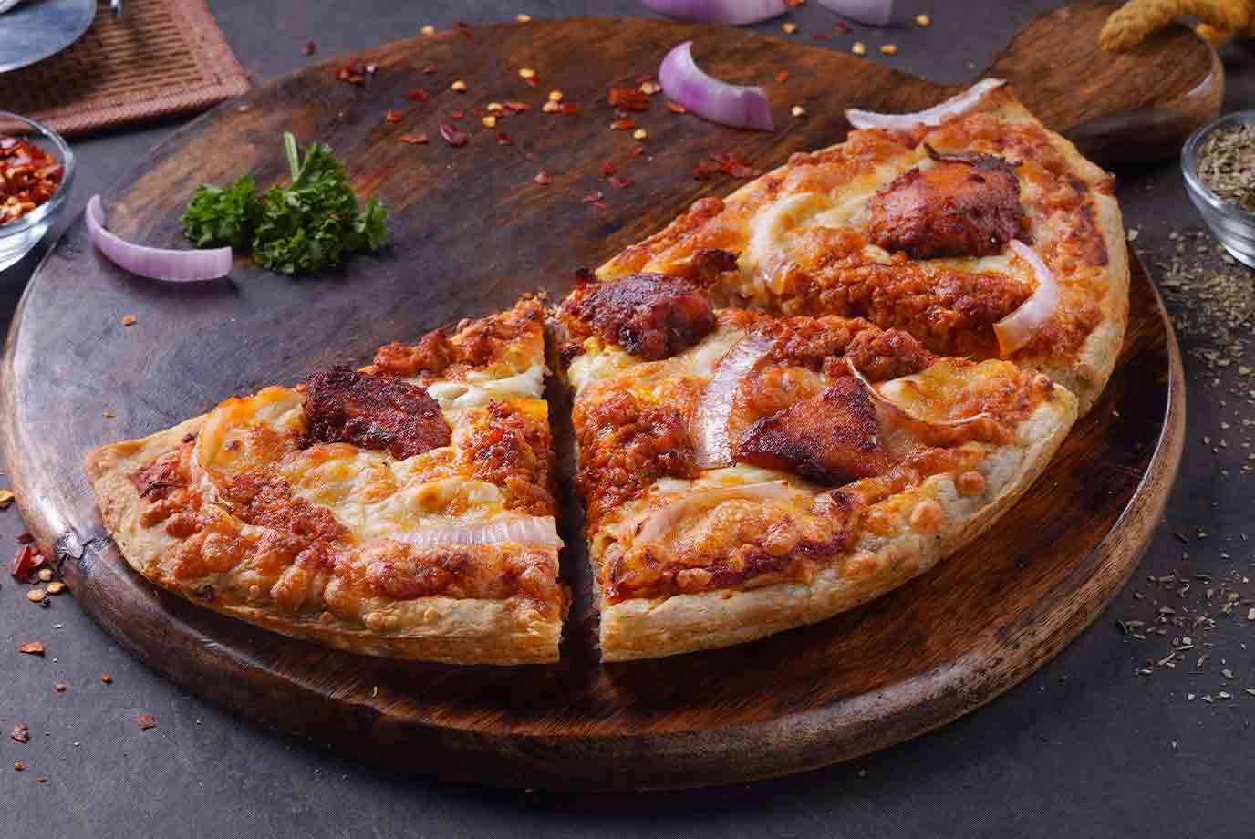 Order Chicken Tikka Kheema Semizza Half Pizza online from Ovenstory