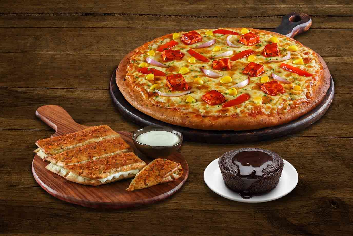 Order Paneer Medium Pizza Meal Online From Ovenstory