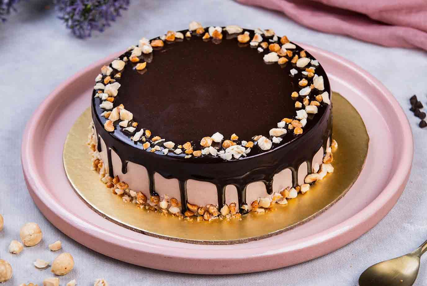 Chocolate Rose Designer Cake Half Kgs