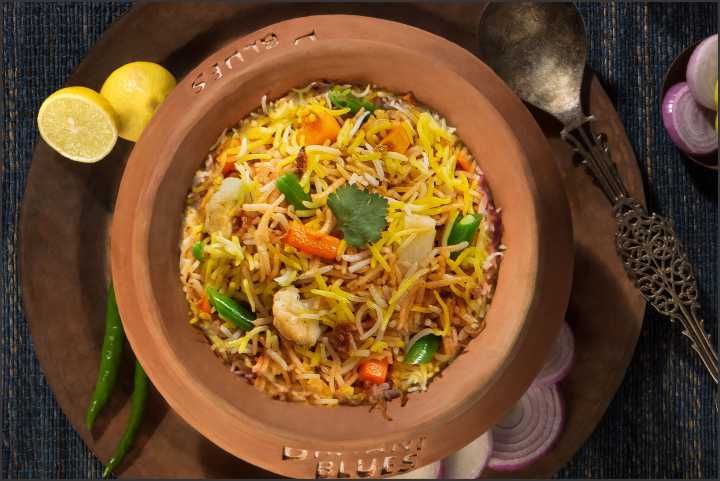 Order Veg Dum Biryani Handi 1 Kg From Biryani Blues On Eatsure