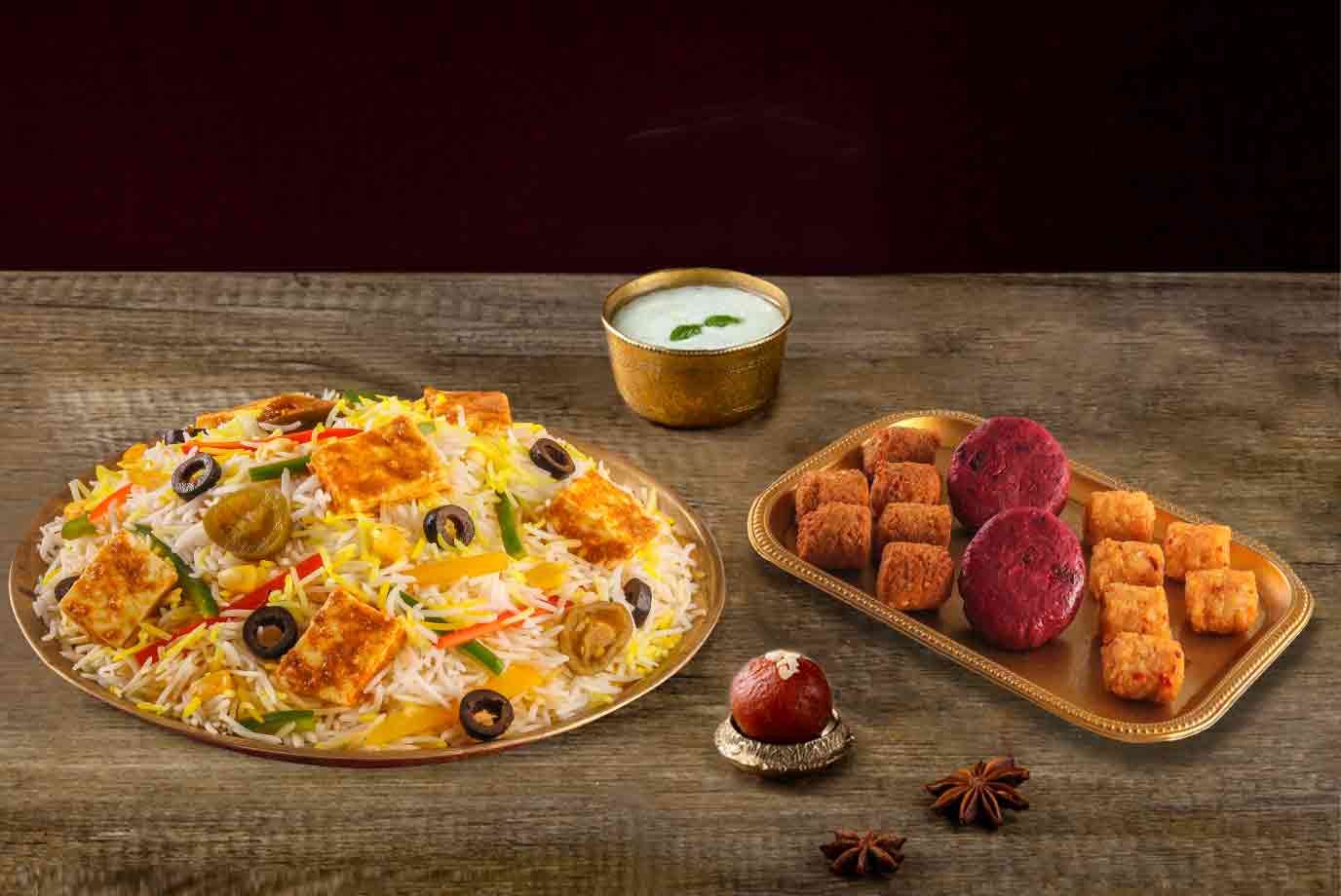 Order Jashna E Zaitooni Paneer Paneer With Veggies Biryani from Behrouz ...