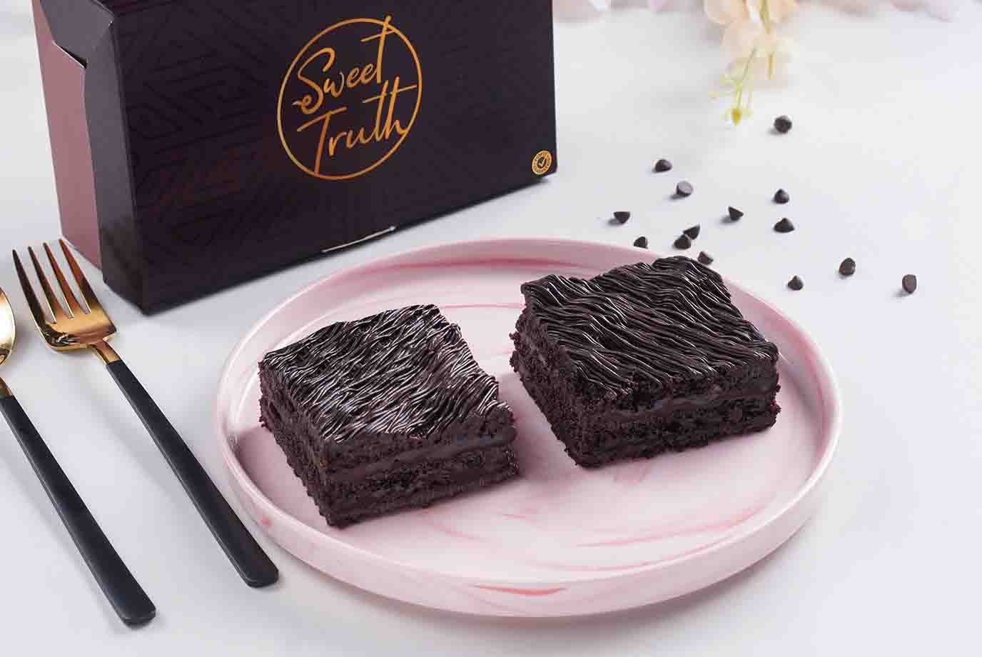 Order Chocolate Indulgence Brownie Box Of 2 from Sweet Truth on EatSure