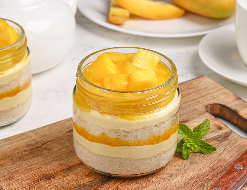 Order Mango Jar Cake Small from Bakingo on EatSure