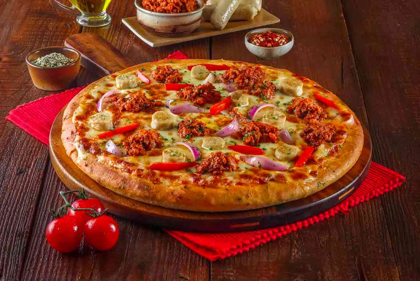 Order Kheema And Sausage Pizza Medium from Ovenstory on EatSure