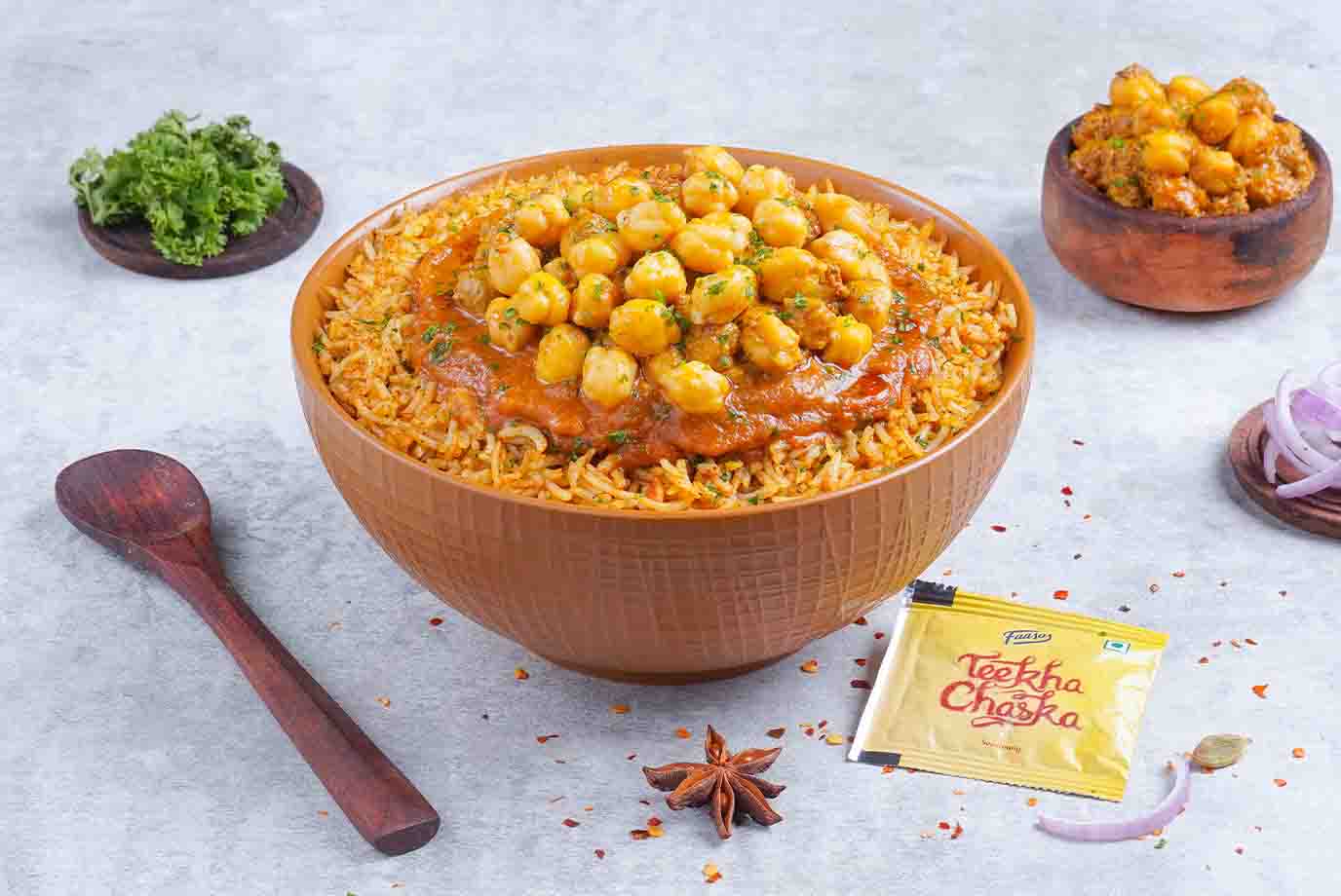 order-signature-chole-rice-bowl-contains-onion-and-garlic-from-faasos