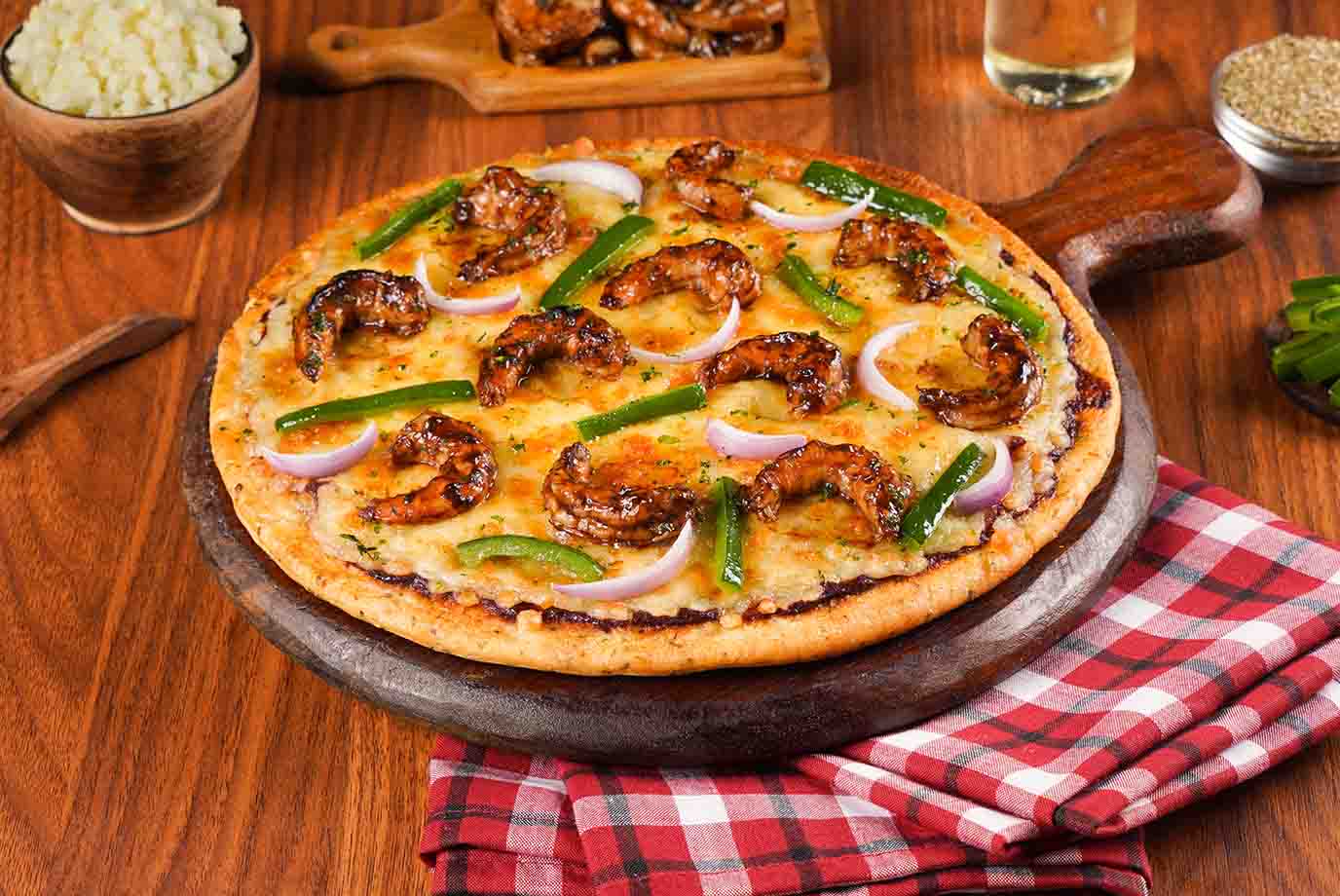 Order Bbq Prawns Pizza Medium online from Ovenstory